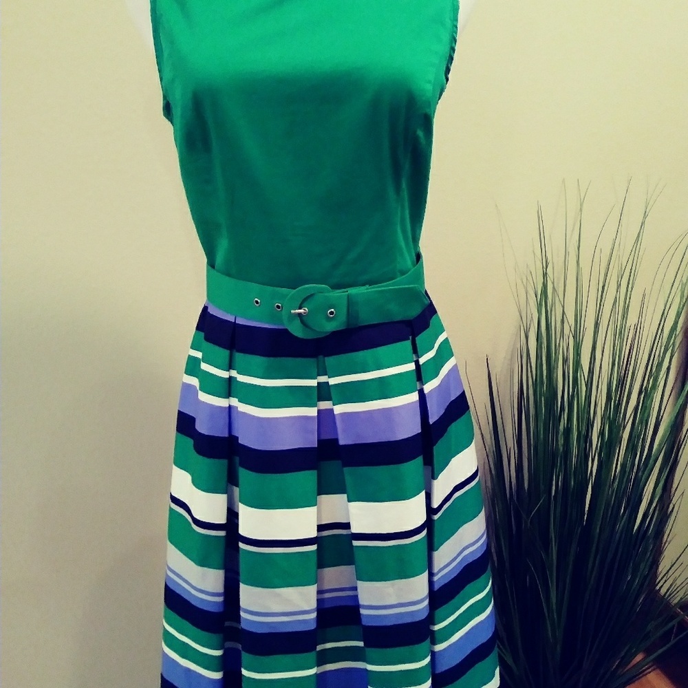 Banana Republic Colorful Pleated Green Dress